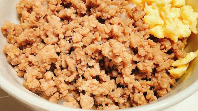 子どもも大好き 豚ひき肉のそぼろ丼ぶり レシピ 作り方 By ぱりぱり クックパッド 簡単おいしいみんなのレシピが352万品