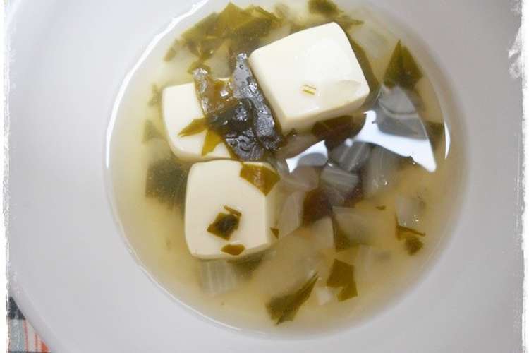 離乳食完了期 豆腐わかめ玉ねぎの味噌汁 レシピ 作り方 By 和の離乳食 中田馨 クックパッド 簡単おいしいみんなのレシピが370万品