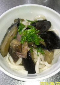 ウチムラサキ(大貝）とナスビの煮物