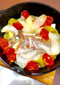 季節の野菜と鯛のアクアパッツァ