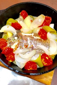 季節の野菜と鯛のアクアパッツァ