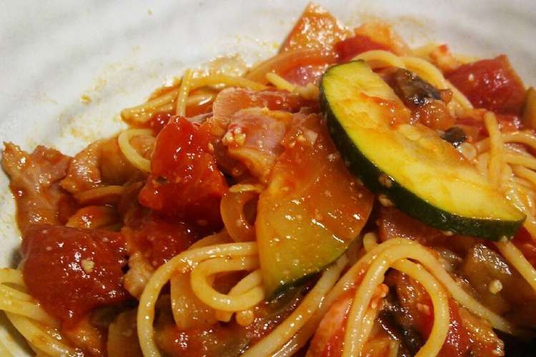早楽 夏野菜とベーコンのトマトパスタ レシピ 作り方 By あみ吉ゃぃ クックパッド 簡単おいしいみんなのレシピが372万品