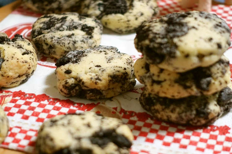 ビニール袋で混ぜるオレオのオレオクッキー レシピ 作り方 By さとこぱんたーに クックパッド