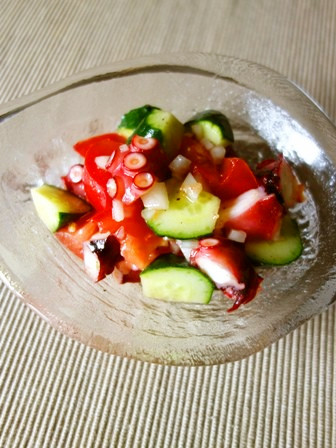タコとトマトと胡瓜のイタリアンサラダの画像