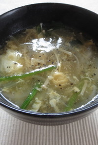 ほうれん草と乾燥エノキの中華スープ