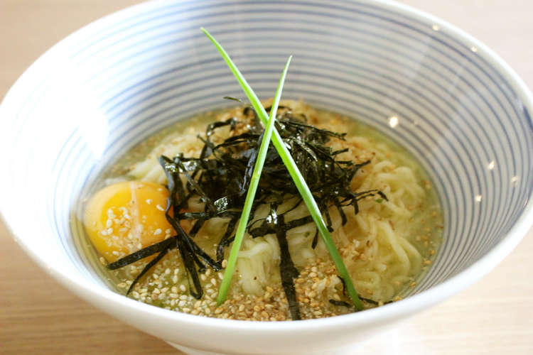 サッポロ一番塩ラーメンdeごま油香る釜玉 レシピ 作り方 By Meguo2929 クックパッド 簡単おいしいみんなのレシピが366万品