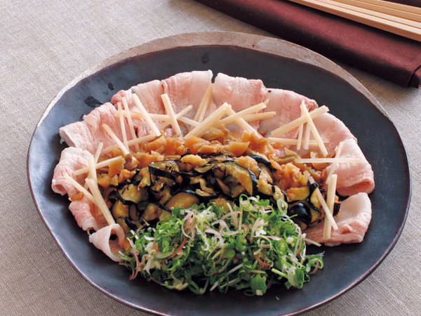 豚しゃぶと塩もみなすの薬味あえ