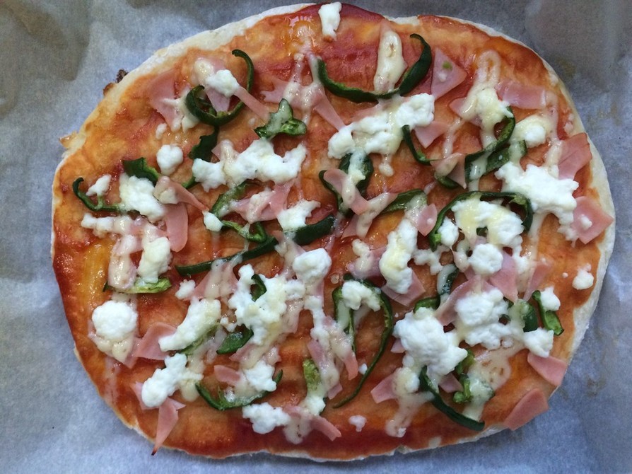 フライパンで、薄力粉のピザの画像