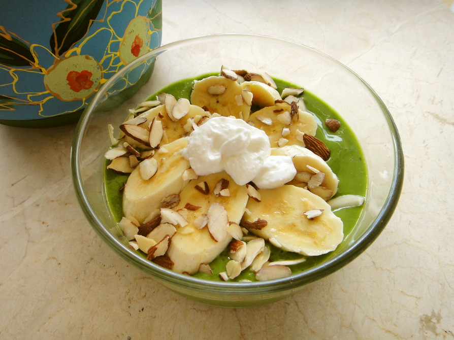 亜麻仁とベリーの朝食ボウルのレシピ