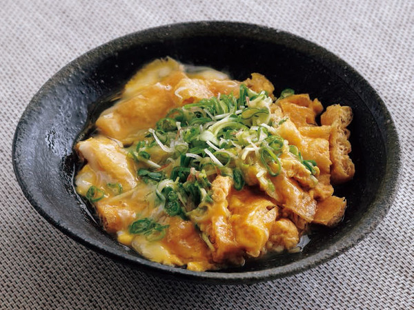 油揚げの玉子とじ