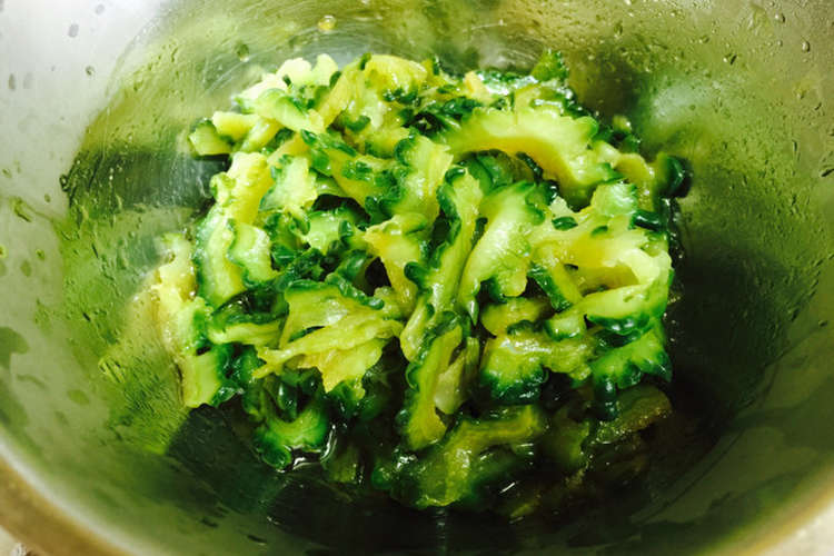 梅干しから出た白梅酢で和え物 ごーやー編 レシピ 作り方 By ぴんくべりい クックパッド