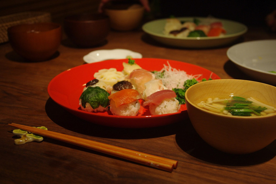 我が家の定番！昆布とじゃことゴマの寿司飯の画像
