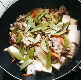 簡単☆切り落とし豚肉で肉豆腐