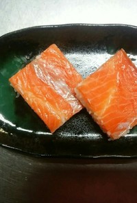 ばちゃんのサーモンのおし寿司！