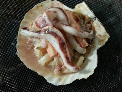 イカ塩辛と紅ズワイの海鮮焼き塩味・味噌味の写真