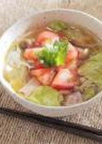 【夏野菜】レタスとトマトのスーラ−蒟蒻麺