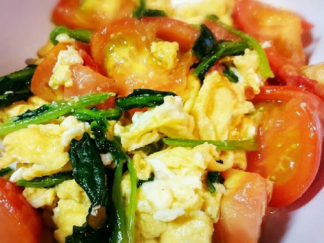 女子が喜ぶ トマトと法蓮草の玉子炒め レシピ 作り方 By 家族で食べる晩ごはん クックパッド 簡単おいしいみんなのレシピが359万品