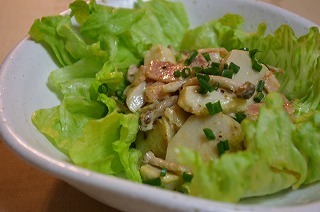 里芋とベーコンのホット・サラダの画像