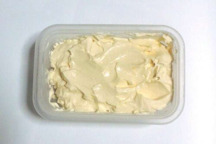 マカロンに 簡単卵１つでバタークリーム レシピ 作り方 By さっちん クックパッド 簡単おいしいみんなのレシピが355万品