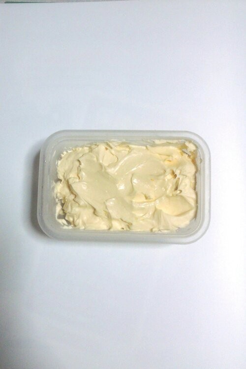 マカロンに☆簡単卵１つでバタークリームの画像
