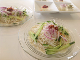 素麺で冷やし担々麺