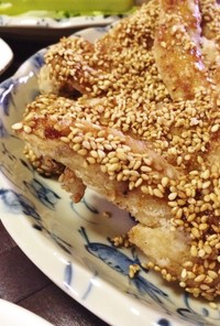 胡麻がサクサク♪手羽先のから揚げ