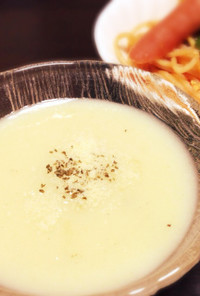 簡単！少ない材料でジャガイモの冷製スープ