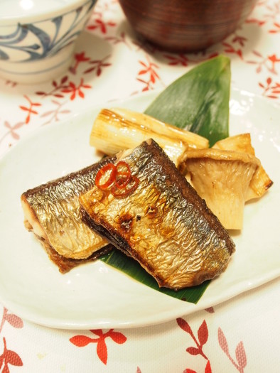中華風甘酢で　秋刀魚の焼き漬けの写真