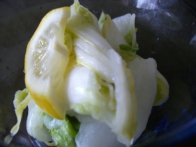 簡単！白菜の漬物レモン風味の写真