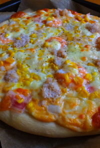 贅沢な旨さ♪シーフードグラタンのピザ