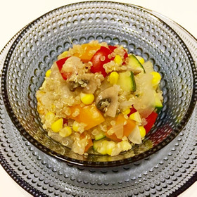 キヌアと夏野菜のスープリゾット