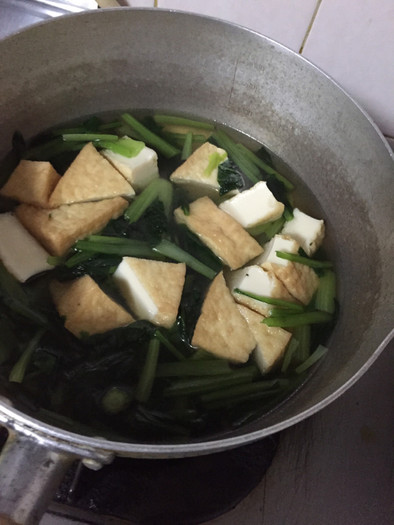 厚揚げと小松菜の煮物の写真
