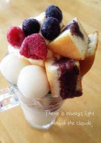 氷果実と冷たい今川焼の白玉クリームパフェ
