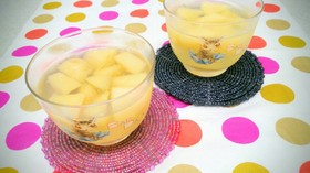 簡単!桃ゼリー《おやつ、デザートに》