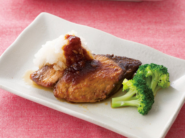 ぶりの照り焼き 梅おろしがけ