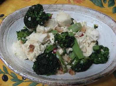 豆腐とブロッコリーの炒め物の写真