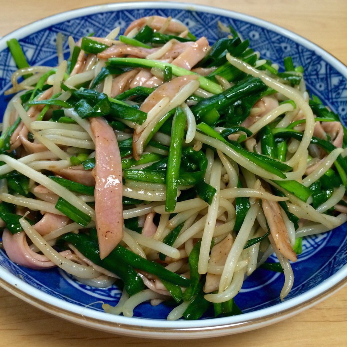 簡単安い！もやしとニラとハムの炒め物♡