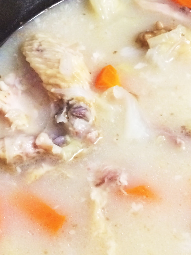 コストコロティサリーチキンでスープの画像