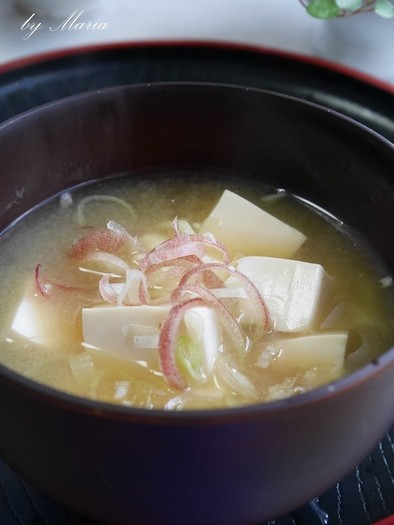おいしい味噌汁（豆腐・みょうが）の写真