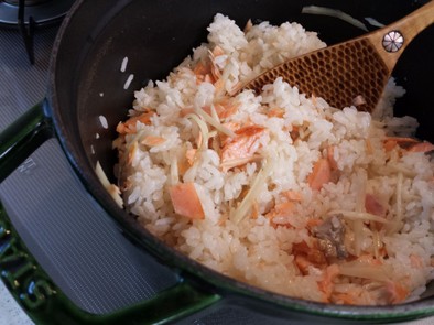 新生姜と塩鮭のご飯の写真
