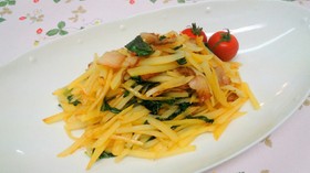簡単!じゃがいもとえごまの葉の炒めもの