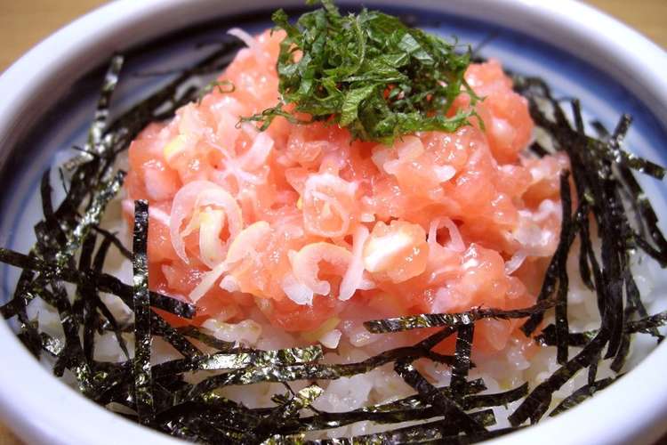 ランチは簡単 サーモンのネギトロ丼 レシピ 作り方 By 青麺記 クックパッド 簡単おいしいみんなのレシピが352万品