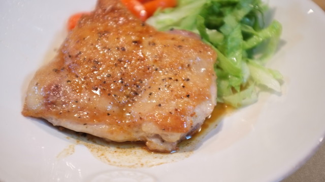 チキンソテー レモンバター醤油ソース レシピ 作り方 By Sachi825 クックパッド 簡単おいしいみんなのレシピが360万品