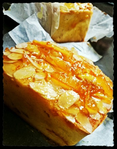 オレンジアーモンドパウンドケーキの写真