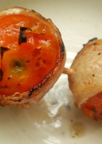 簡単料理！！トマトの豚巻き