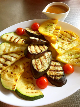 焼いただけ。田楽味噌で野菜をパクパク!