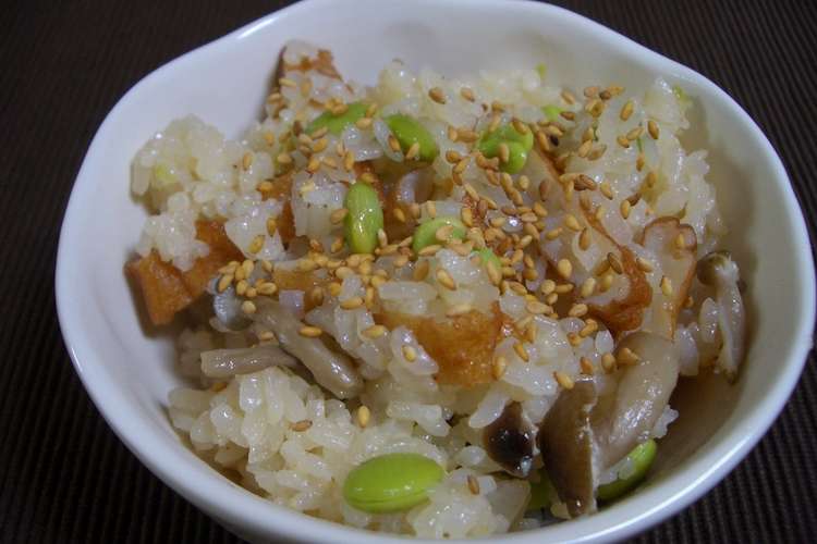超簡単 おでんの素で炊き込みご飯 レシピ 作り方 By リトルコーヒー クックパッド 簡単おいしいみんなのレシピが352万品