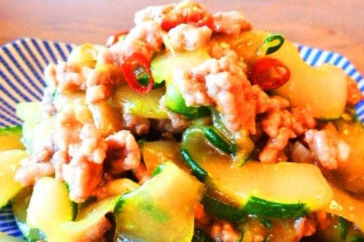 育った大きなきゅうり大量消費 中華炒め レシピ 作り方 By のほほ ん 幸せご飯 クックパッド 簡単おいしいみんなのレシピが352万品