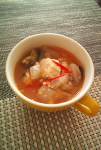 干しシイタケと夏野菜で酸辣湯風スープ