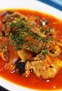 ラタトゥイユ風サバと野菜のトマトソース煮